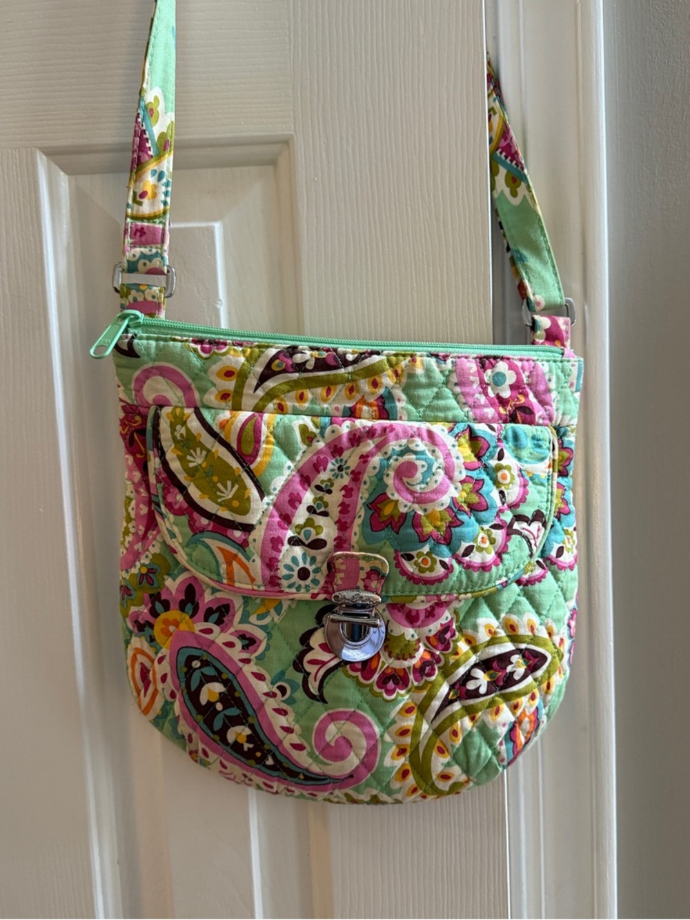 Vera Bradley Tutti Frutti Paisley Quilted Crossbody purse